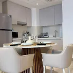 Stylish 1Br Apartment Prime Yas Island Location
